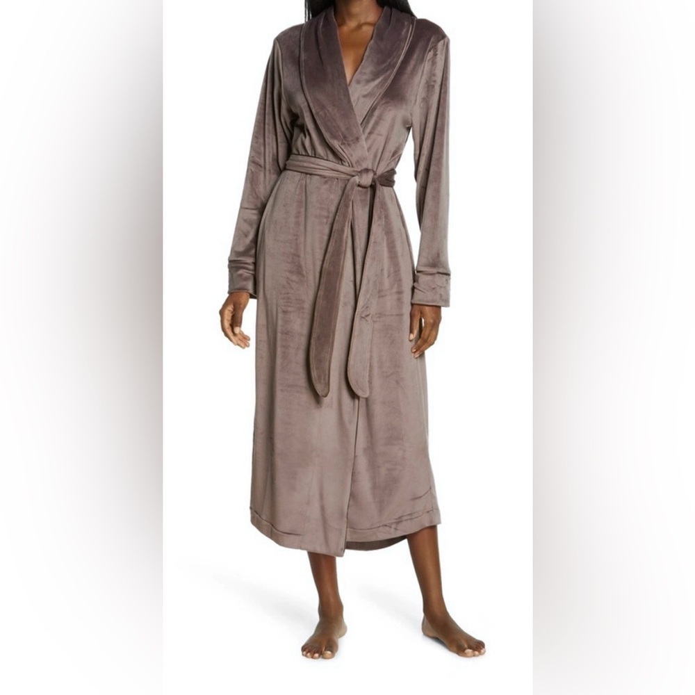 EUC LARGE (Bust 46”) SKIMS VELVET VELOUR BROWN ROBE POCKETS
